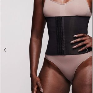 SKIMS NWT waist trainer